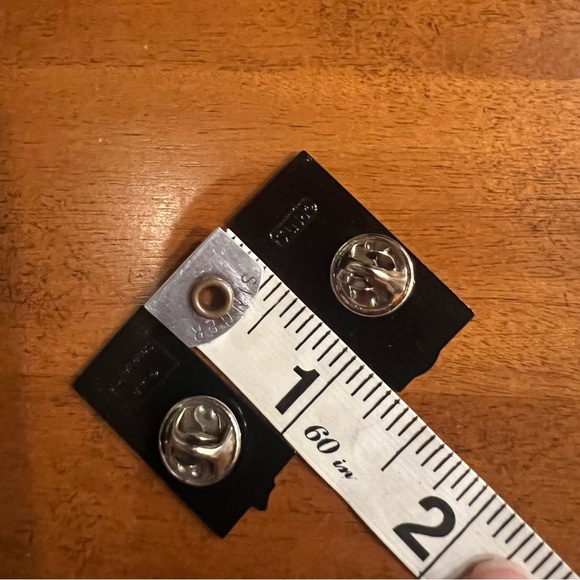 Peanuts Snoopy Charlz M. Schulz Museum Pins Collectibles - Picture 2 of 4